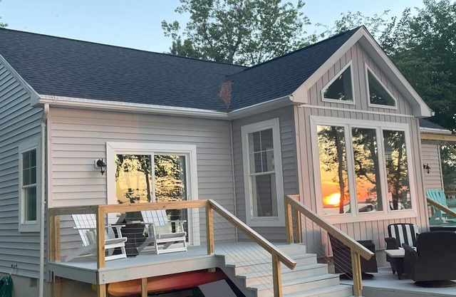 Fabulous Beach House on Elliott Island -beautiful sandy beach, tranquil 6 acres