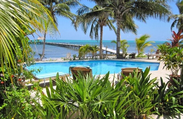 Fabulous! On Beach, 3Bd/3Ba Pool, Dock, Top Reviews Christmas Open 12/20 - 12/27