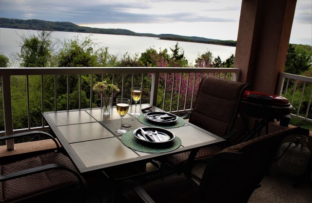 Fabulous Patio View Overlooking The Main Channel Of Table Rock Lake