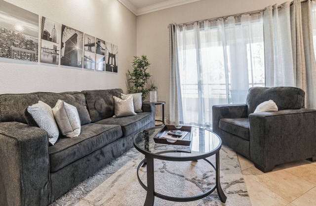 Fabulous Penthouse Apartment . Condo 1 block from LAS VEGAS Strip GATED!