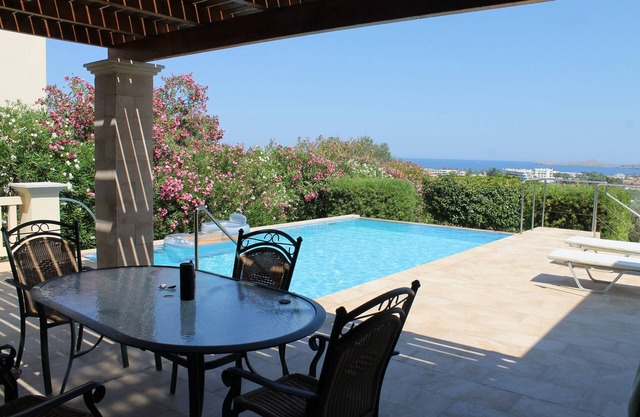 Fabulous private sea view villa with garden and infinity pool