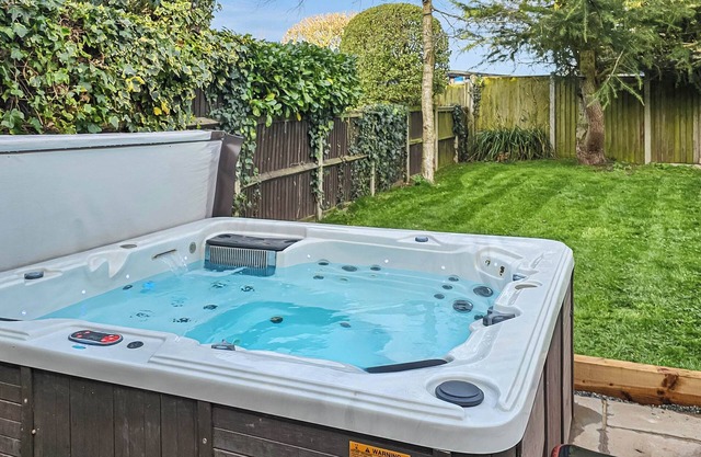 Fabulous spacious family home with perfect Norfolk Broads location.