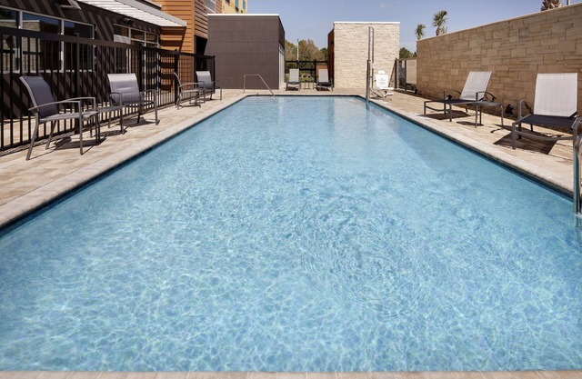 Fairfield Inn & Suites by Marriott Tampa Wesley Chapel