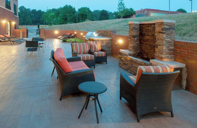 Fairfield Inn & Suites by Marriott Charlotte Matthews