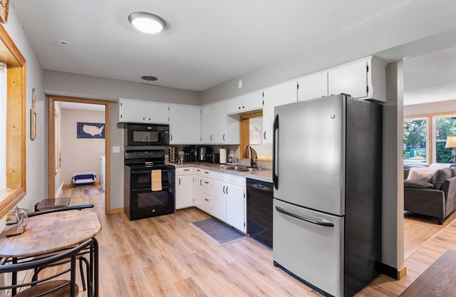 Fairground Flat - Cedarburg 3 bedroom home!
