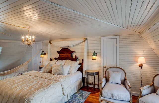 Fairytale Loft Suite | 1 bed, 1 bath Luxury Apartment in Downtown Belmont