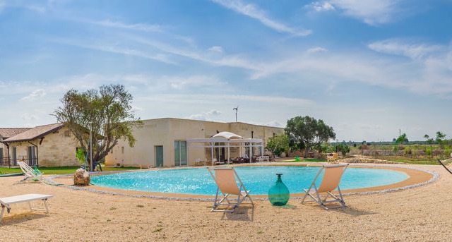 Falcon Home Resort: Superior Double Room "wood"