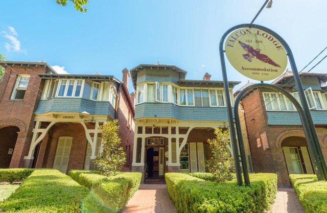 Falcon Lodge