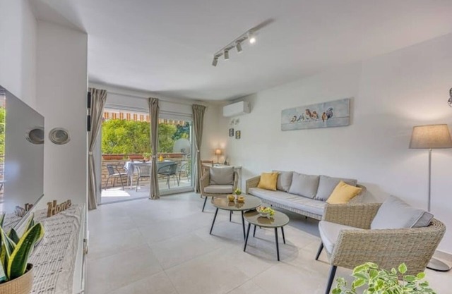 Family Apartment - Cosy & Modern, 850 meters to the Sea