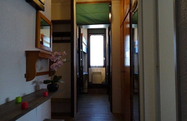 Family apartment for 6 with balcony and direct slope access