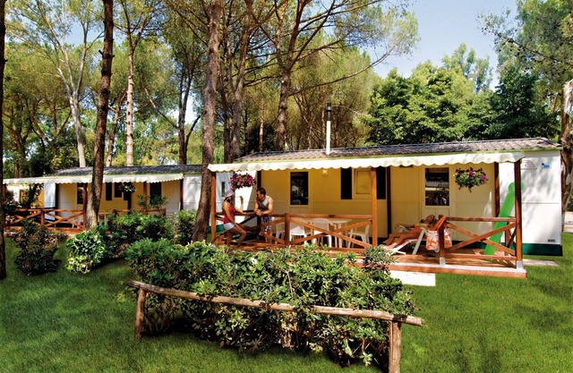 Family Chalet in Baia Domizia