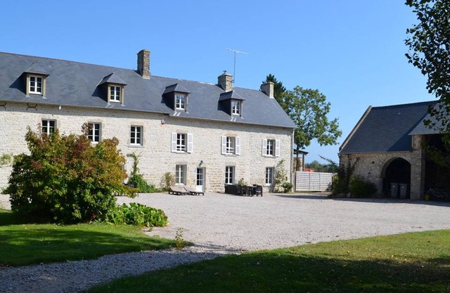 Family-Friendly Cottage near Utah Beach with Sauna & Bikes