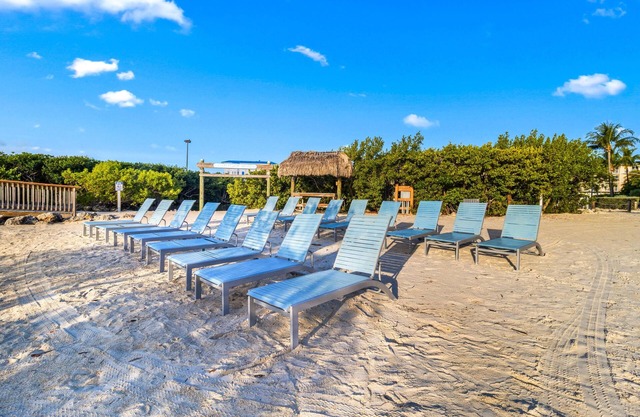 Family-Friendly 1BR w/Partial Ocean View & Pool
