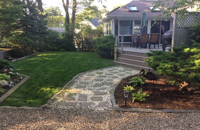 Family Friendly Mid CapeHome Close to all Beaches Sleeps 6 Steps to Kelly Bay