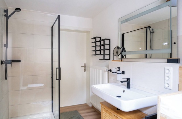 Family-friendly, new & modern vacation apartment near Phantasialand & Cologne