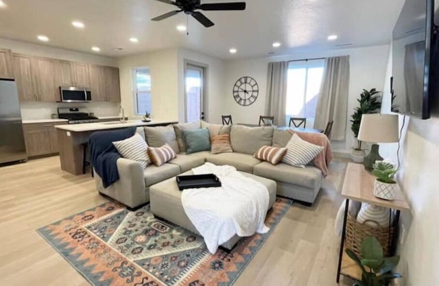 Family Friendly New Townhome!