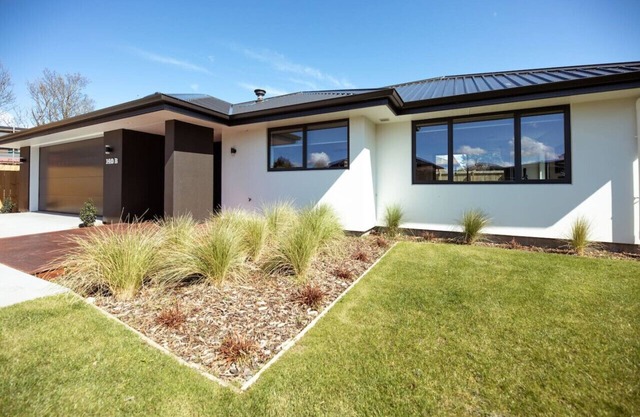 Family Friendly on Forest! Amazing Location