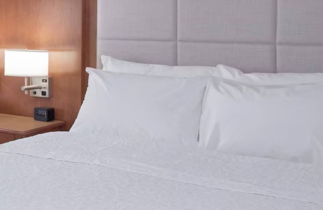 Family-Friendly Suite | Free Parking & Free Breakfast | Minutes from Downtown