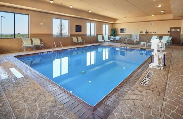 Family-Friendly Suites in Decatur - Indoor Pool & Nearby Attractions