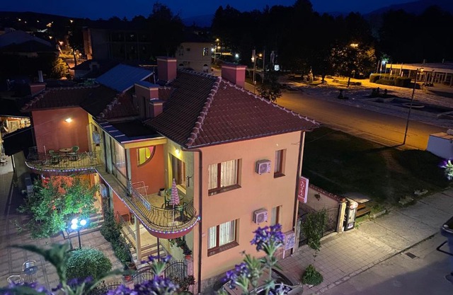 Family Hotel Kavrakovi