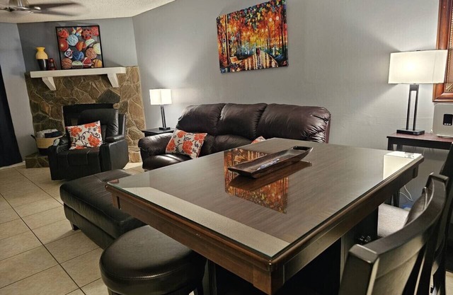 Family & Pet Friendly Condo Near San Jose 295/95