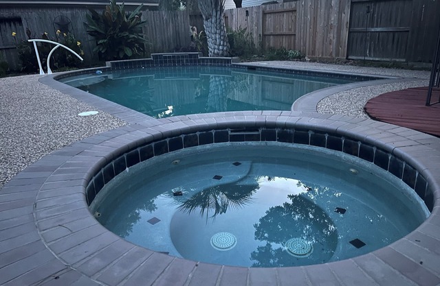 Family Retreat in Houston, Pool & Spa Sleeps 15 Oasis, Relax & Reconnect Style