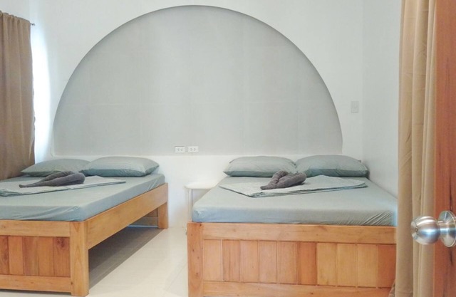 Family Room 1