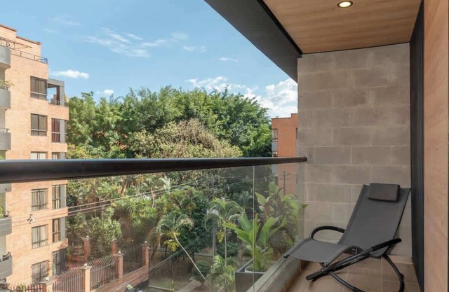 Fantastic 3 BR w/Balcony in Laureles Medellín