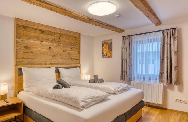 Fantastic chalet with sauna, 130m to the ski bus