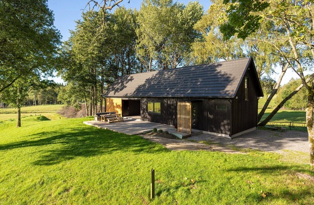 Fantastic newly built barn in the country, only 45 minutes from Gbg