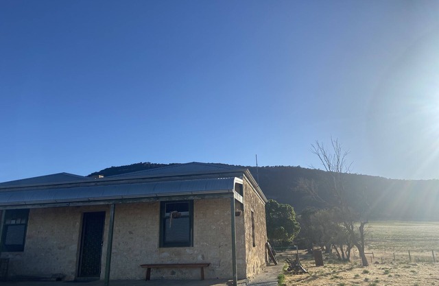 Farm Beach Cottage, short distance to Farm Beach and amazing views.