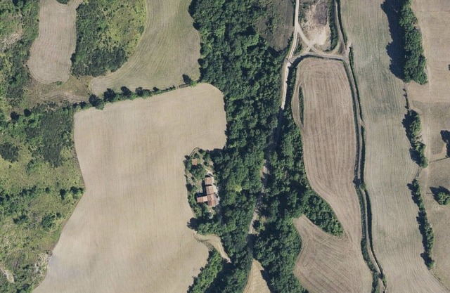 Farm "Les Lacs " sleeps 15 near Millau Aveyron