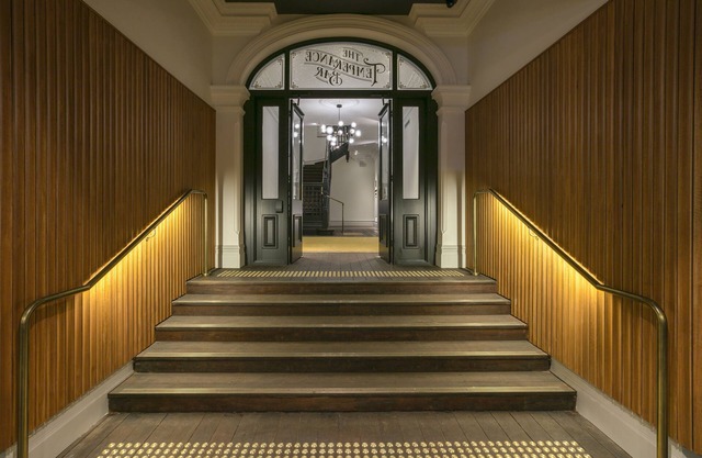 Farmers Home Hotel
