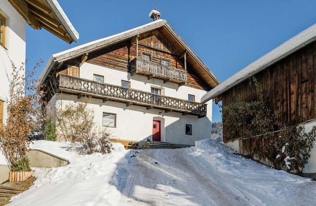 Farmhouse in St. Johann with Sauna & Garden