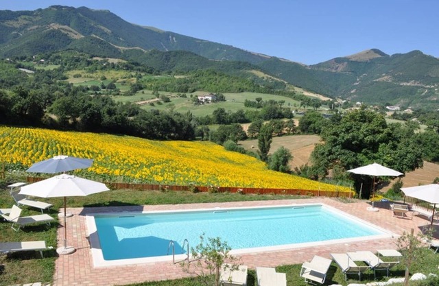 Farmhouse "Il Posto delle Viole"