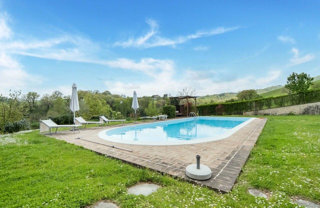 Farmhouse in Citta di Castello With Pool