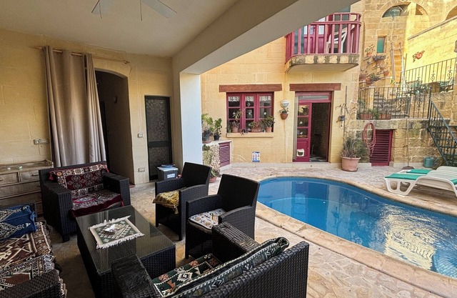Farmhouse in Sannat Gozo.-Private pool-bbq-fireplace for special moments.