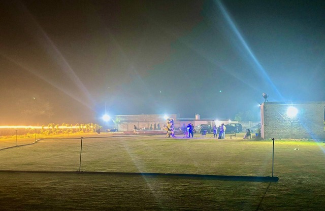 Farmhouse with 5 bedrooms and fitness room, WiFi in welcoming Gurugram private