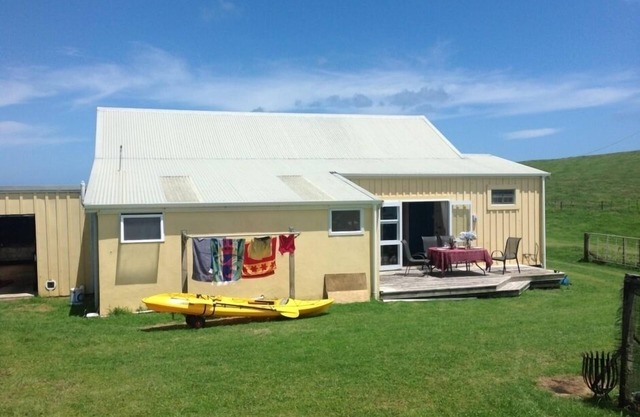 Farview Bach - Rural, beach, river and fishing!