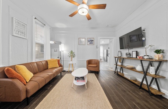 Fascinating apartment 10 min path and 20 min New York