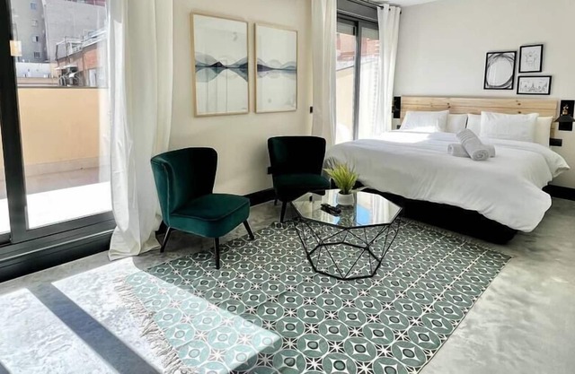 FD/ Beautiful apartment with private terrace. Wi-Fi, TV