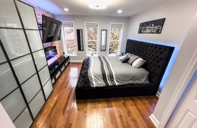 Federal Hill Luxury Loft w/Rooftop Deck & Parking!