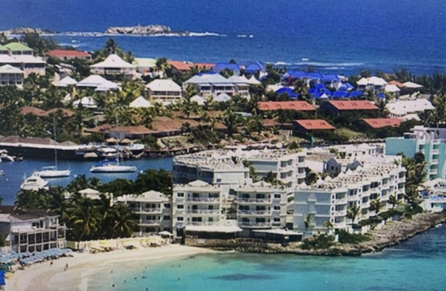 Feel the sea Breeze and enjoy your Ocean View of St Maarten