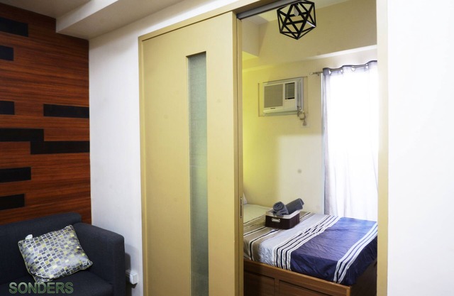 Feel Warmth & Comfort 1BR unit in Makati