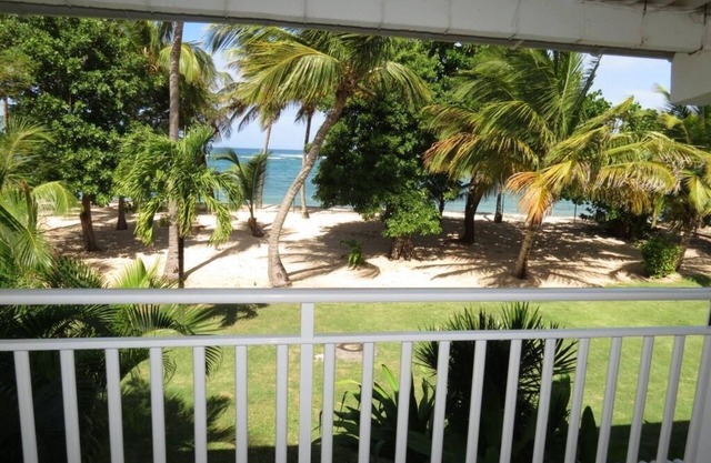 FEET ON THE BEACH IN RANGE OF OTHER-EDGE