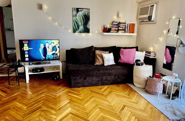 “Females Only” Beautiful apartment in the heart of Sheikh Zayed.
