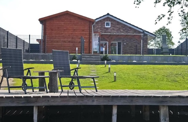 Ferienhaus am See mit Sauna und privatem Seezugang