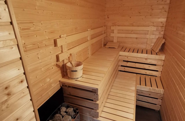 Ferienwohnung mit Sauna,unmittelbarer Zugang zum Radwg 7 an der Lahn