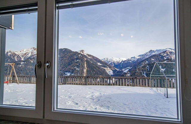 Ferienwohnung Gstrein - Holiday apartment with large garden