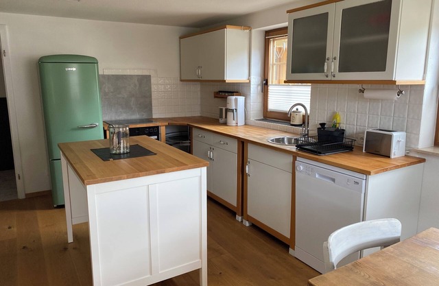Ferienwohnung mit 100 qm, 1 Großes Schlafzimmer, 1 Wohnzimmer, Max. für 2 Personen